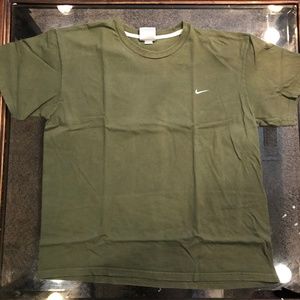 Men's Large VINTAGE Nike Swoosh T-Shirt